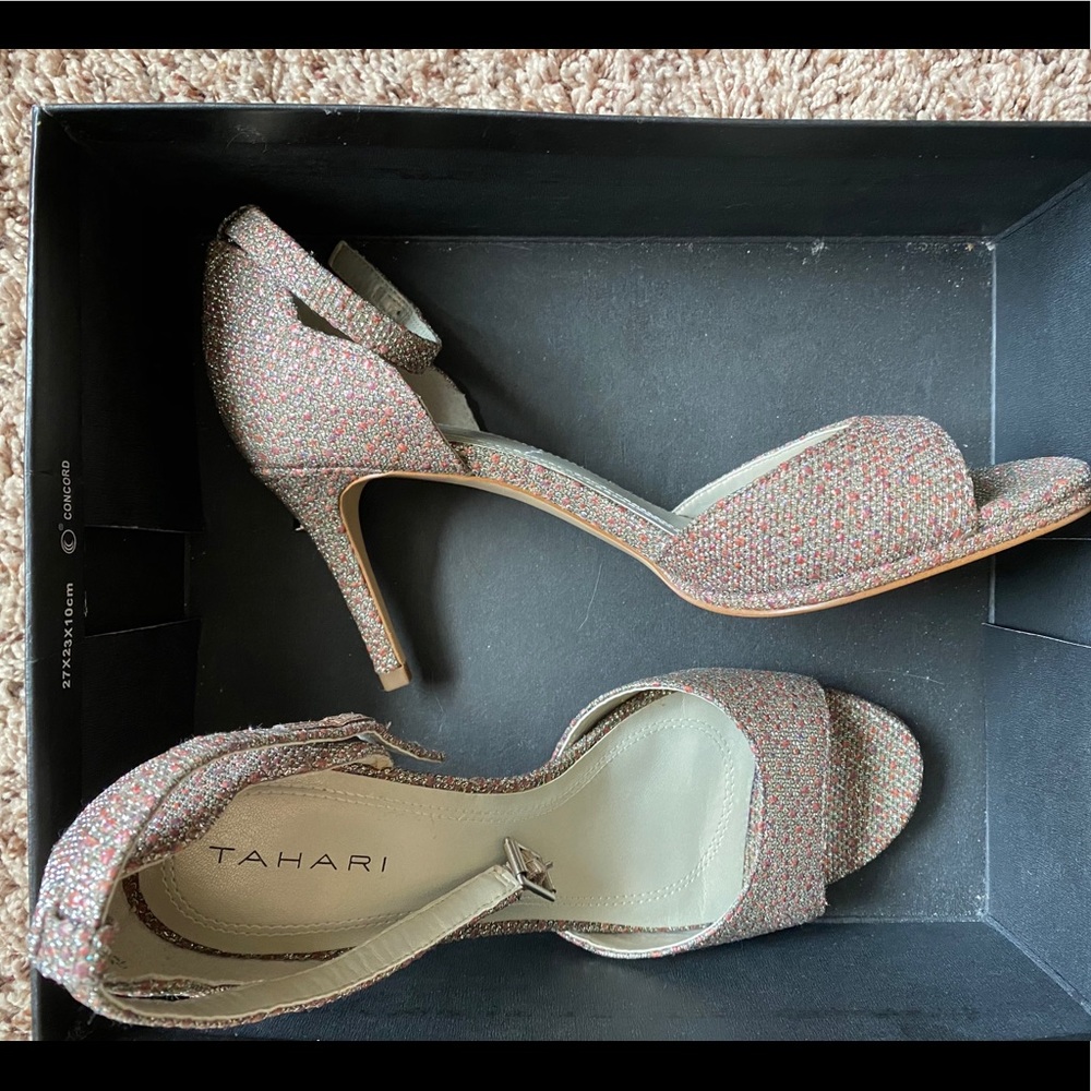 Tahari, Women’s High-heels sandals, Size 7.5, NEW